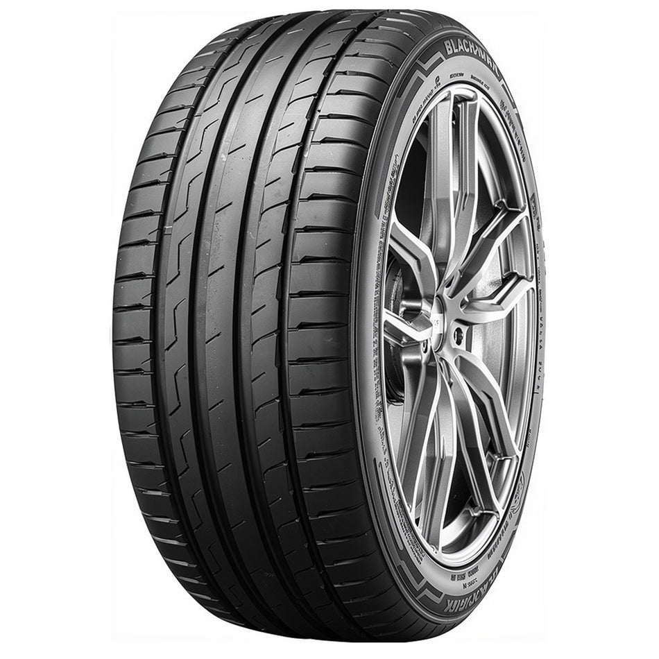 STREET-H HU71 PCR إطارات بلاك هوك ٢٤٥/ ٤٠ رِنج ١٩