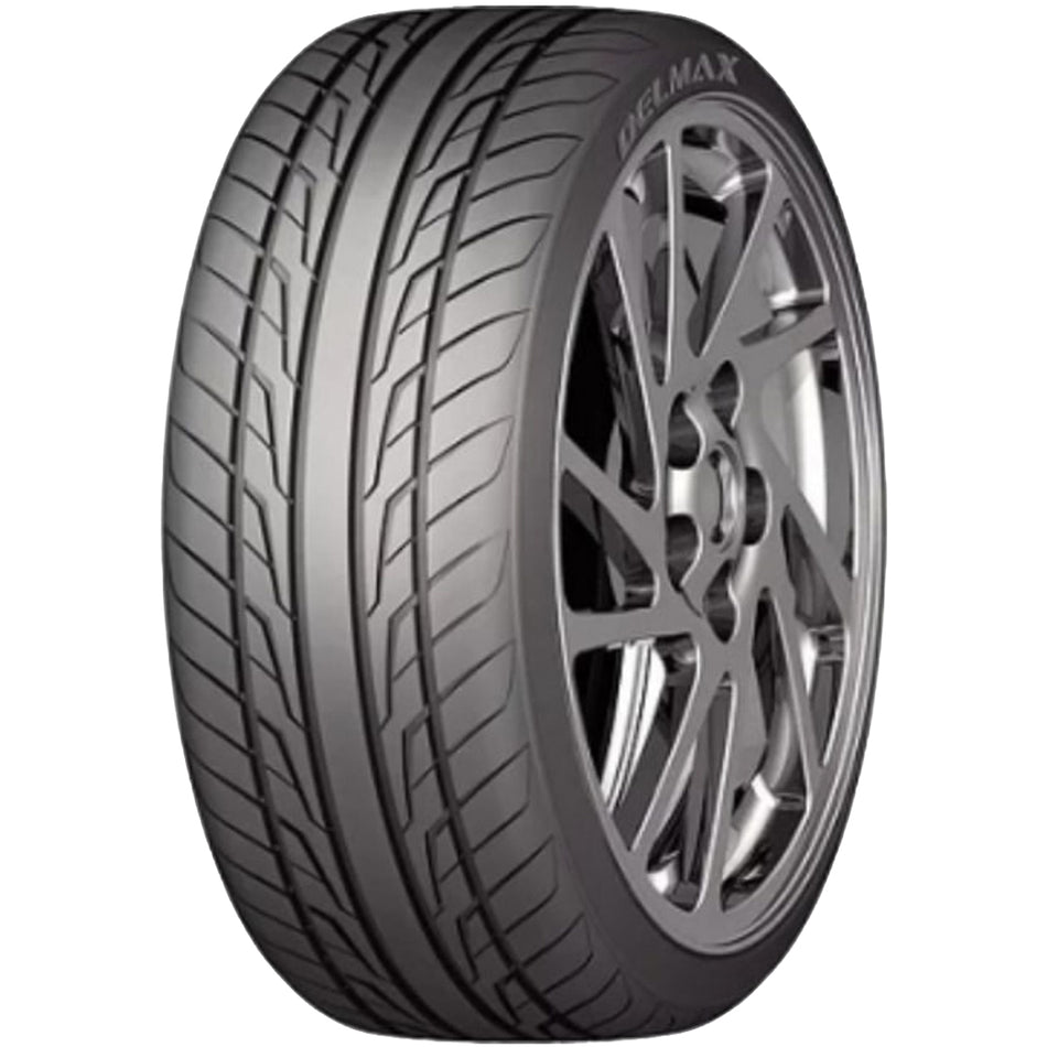 Delmax 305/40R22 ULTIMA SPORT PCR Tire
